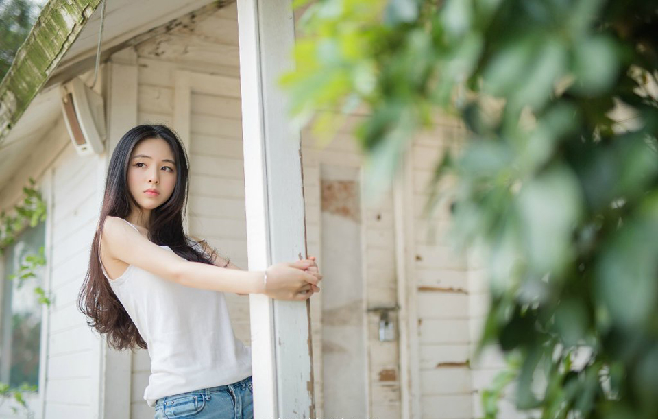 虽然有庞统、法正在背后谋划，但如果没有这种已经逐渐尖锐的矛盾，益州世家不要太贪心，刘璋后来的吃相也不要那么难看，也不至于如今走到今天这众叛亲离的一步。